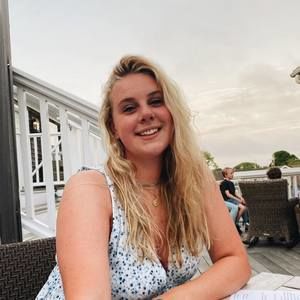 Meet your Posher, Esme